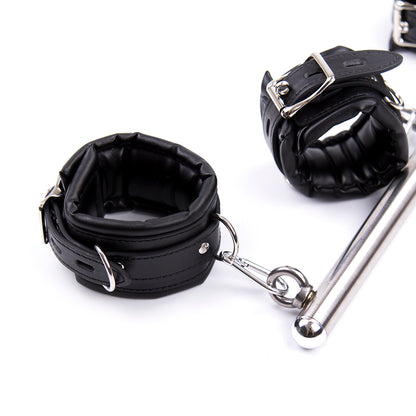 SM VIP - Cuffs & Shackles Restraint Bar